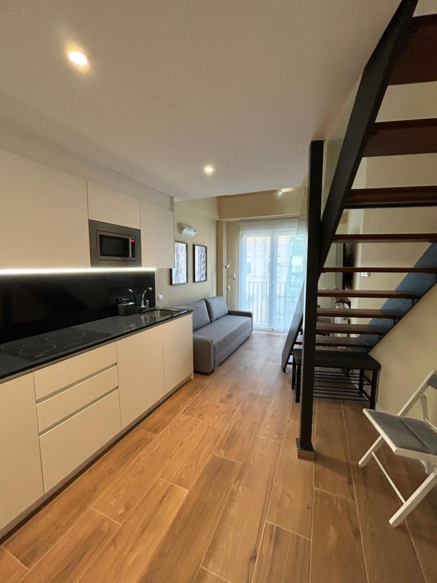 Apartamentos Turisticos Aeropuerto Barajas Madrid Eksteriør bilde